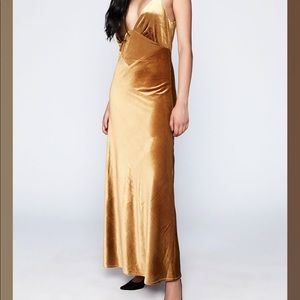 BRAND NEW: Marigold Velvet Dress by Bardot